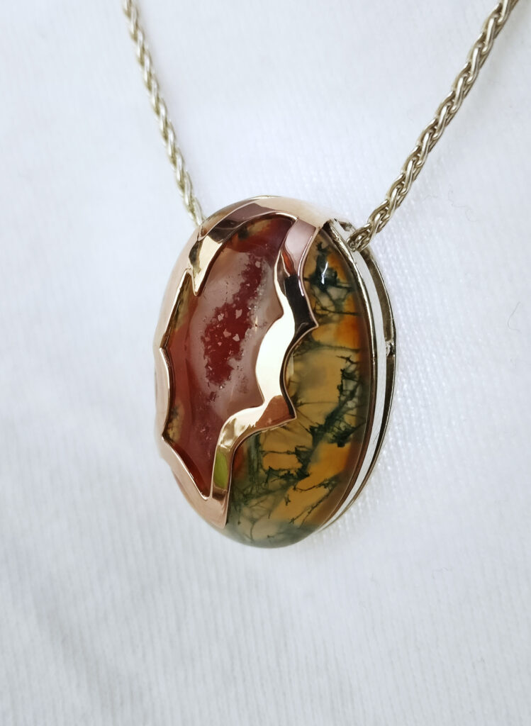 Plume Agate Necklace